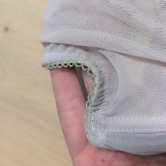 VS Unlined Bra Lot Of 3 - Picture 3 of 3